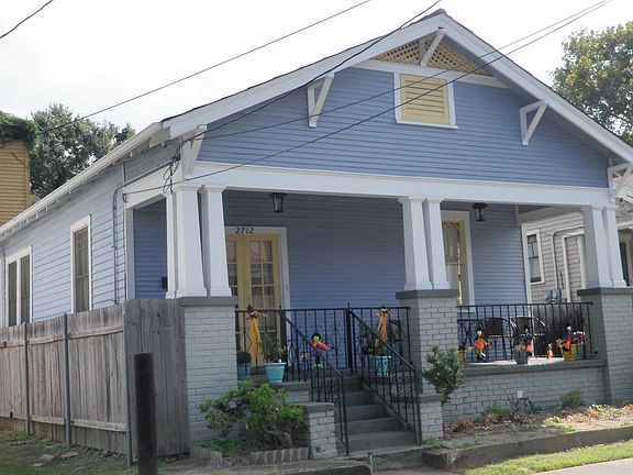 2nd image of 2712 Baronne St