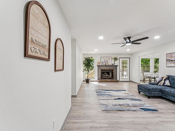 5th image of 3384 Cedarbrook Cir