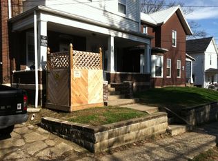 86 W State St, Athens, OH 45701