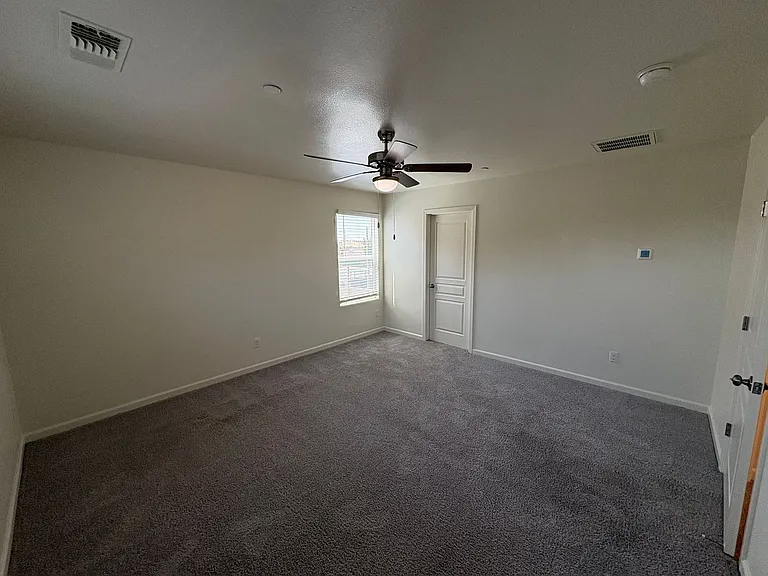 641 S Laguna St — Photo 14
