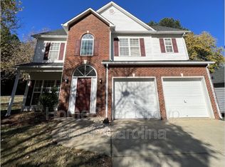 10448 Chelsea Bay Dr, Charlotte, NC 28278