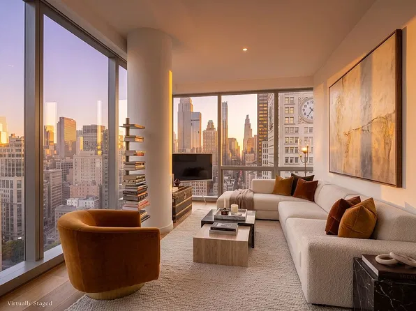 23 E 22nd St #29A, New York, NY 10010
