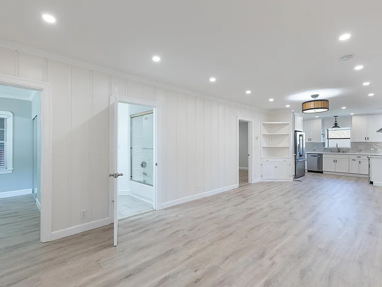 1032 Pueblo Ave — Photo 9