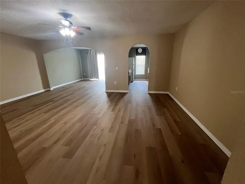 3 bed, 2.5 bath, 1771 sqft, $1,850 — Photo 2