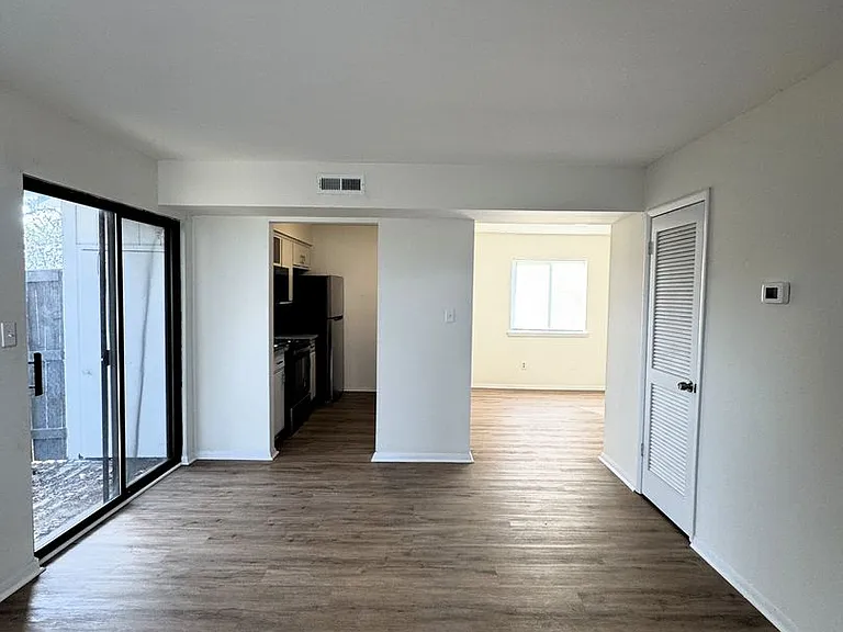 4112 17th St SW — Photo 5