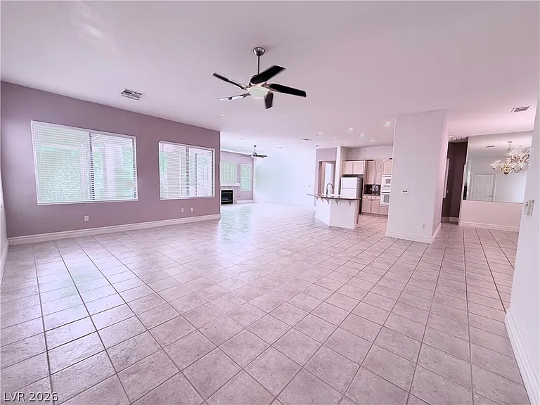 386 Apple River Ct — Photo 5