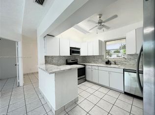 11310 SW 52nd Ter, Miami, FL 33165