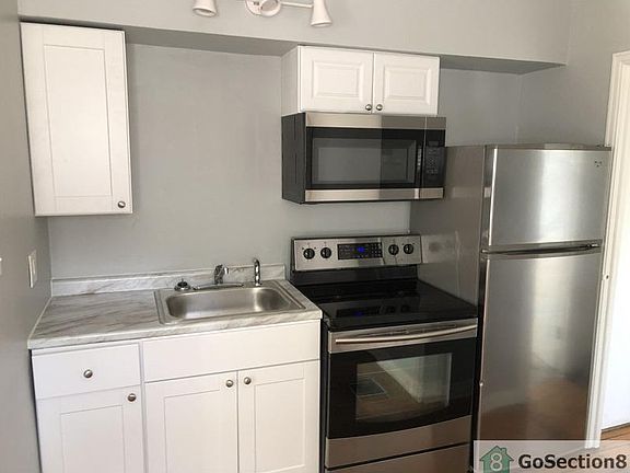 5th image of 615 N Tibbs Ave APT B