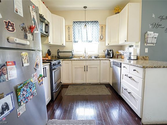 4th image of 3225-3227 Starwick Ct