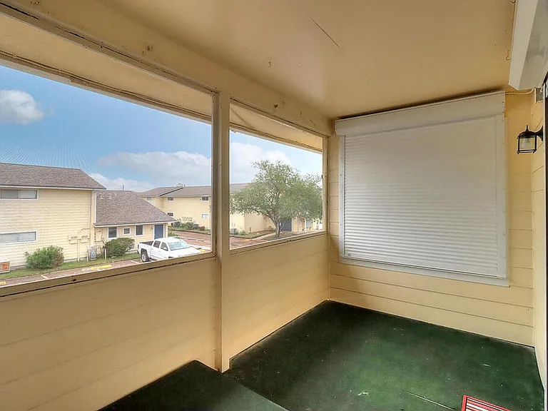 1011 Ennis Joslin 234 — Photo 45