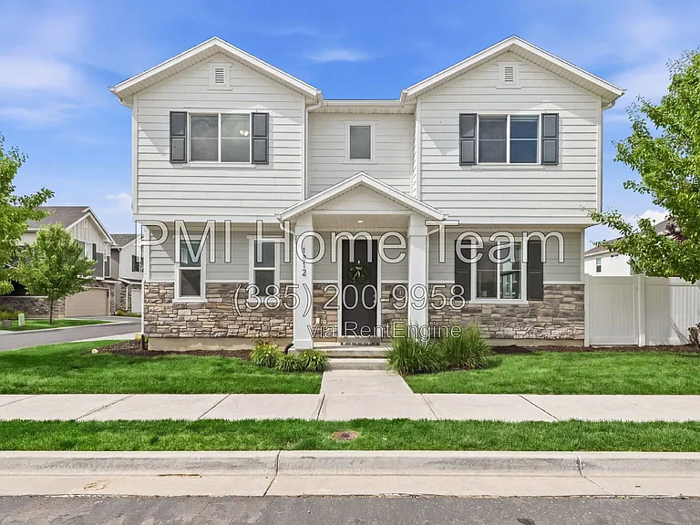 1812 W Parkview Dr — Photo 1