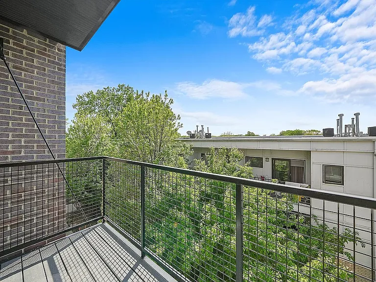 2030 Greenwood St — Photo 25