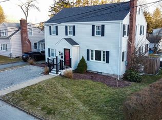 3 Boulevard Ct, New London, CT 06320