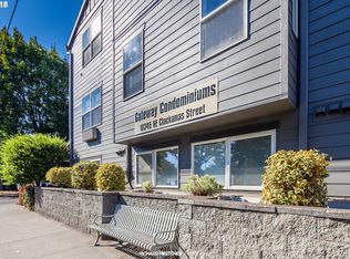 10345 NE Clackamas St APT 3, Portland, OR 97220