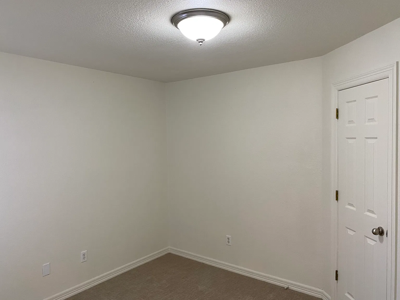 4 bed, 1413 sqft, $1,800 — Photo 3
