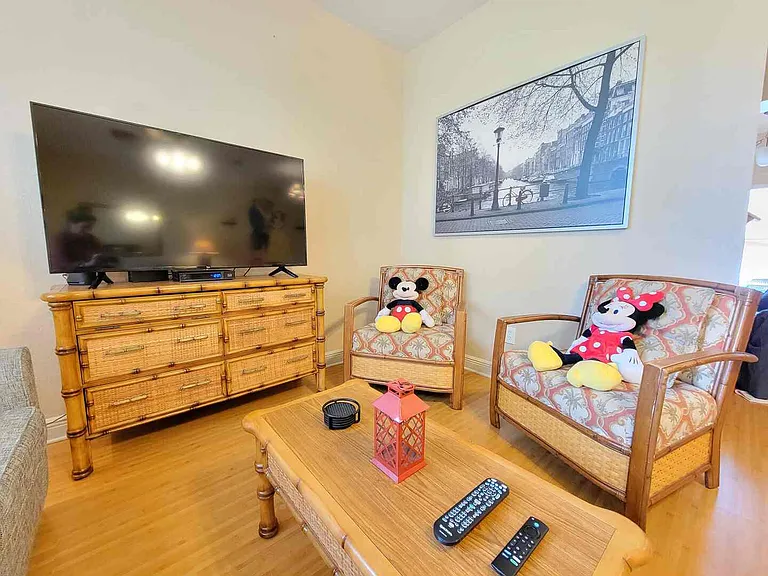 3235 Calabria Ave — Photo 11