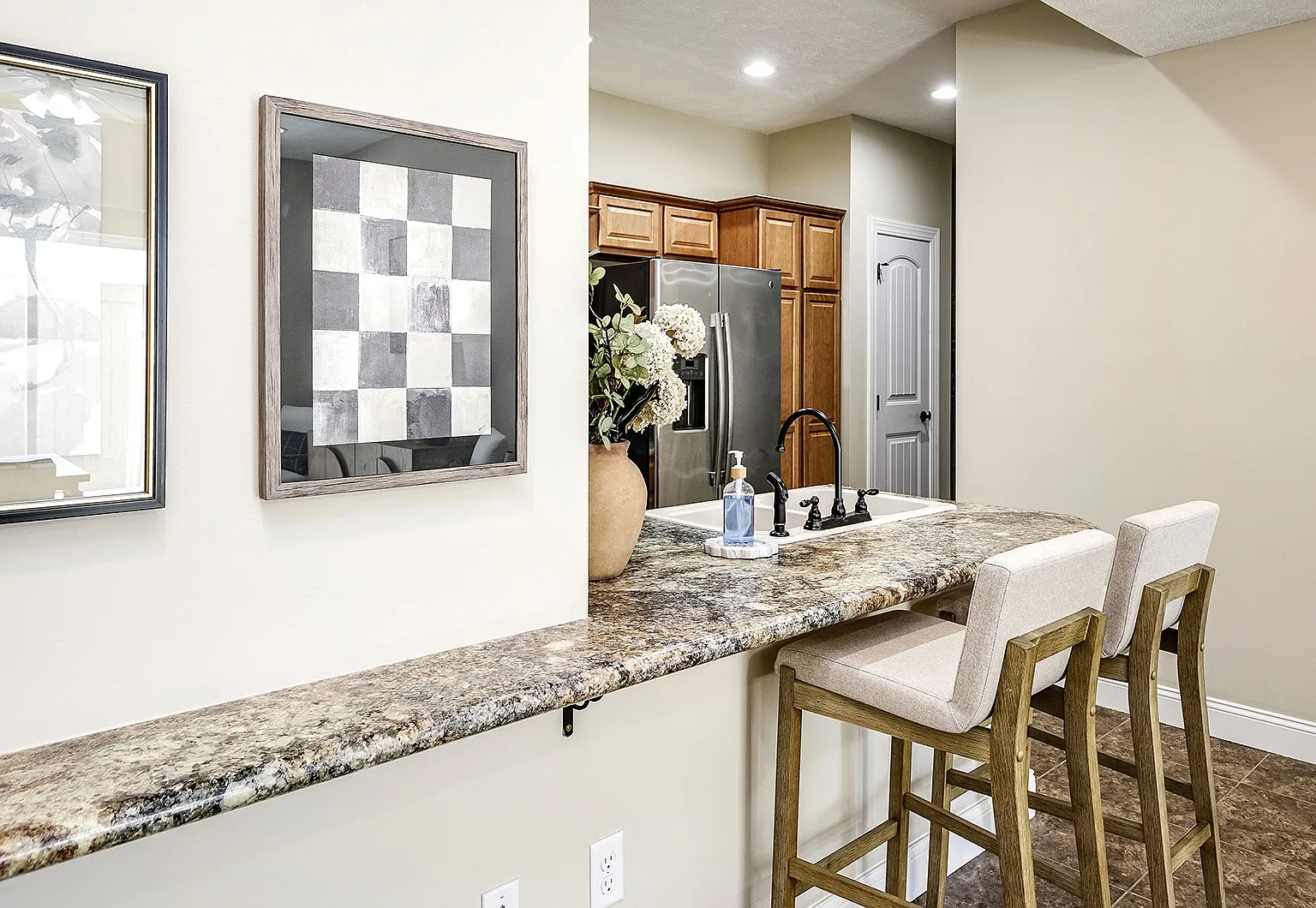 Oak Pointe — Photo 4