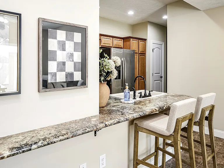 Oak Pointe — Photo 4