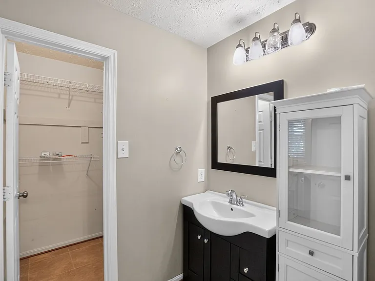 6003 Bobcat Ct — Photo 7