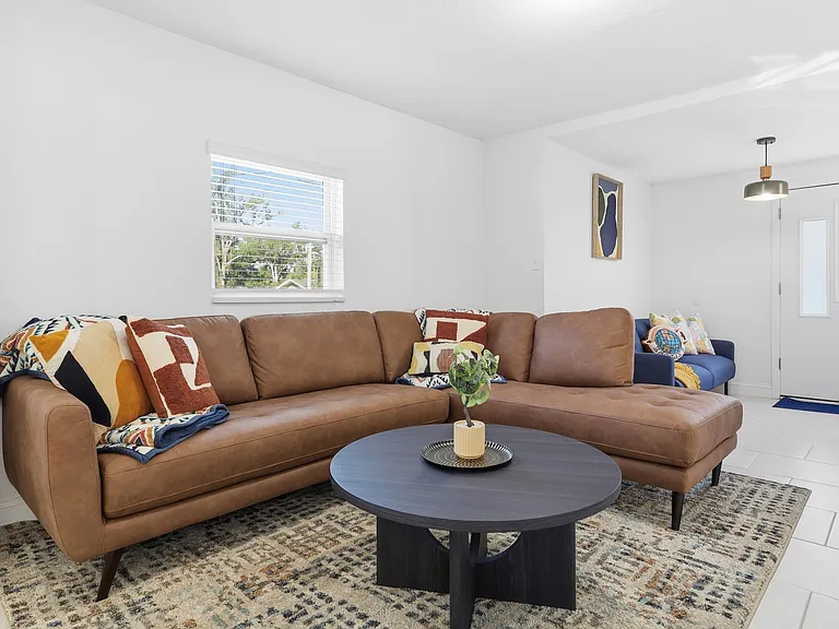 118 W Sligh Ave — Photo 4