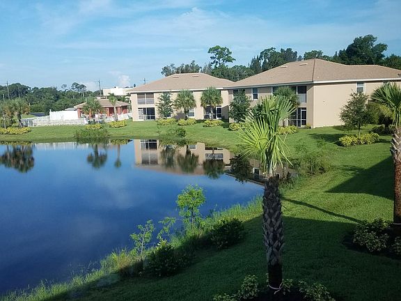 3rd image of 27400 Palmesta Cir Unit 4