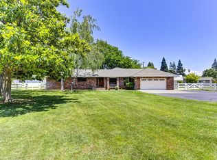 8895 Binger Dr, Elk Grove, CA 95624
