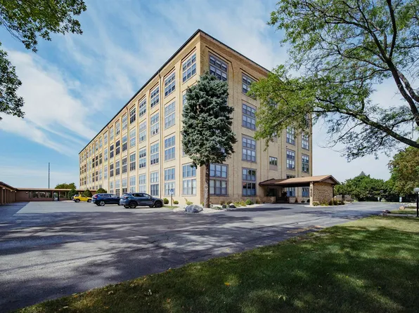 1545 Arboretum Dr APT 310, Oshkosh, WI 54901