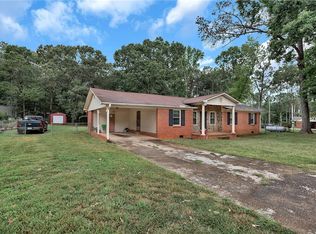 228 Hogg Rd, Williamston, SC 29697