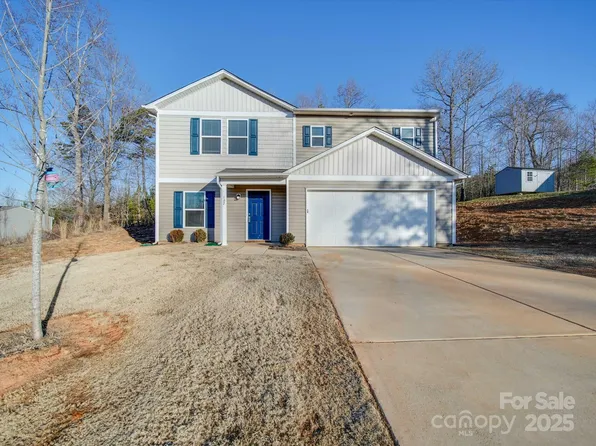 162 Four Andrews Dr, Harmony, NC 28634