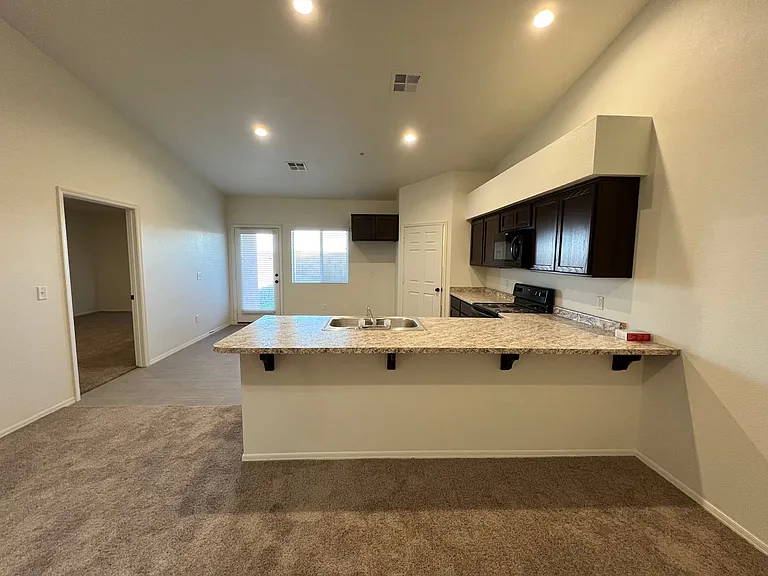 7396 E 36th Pl — Photo 6
