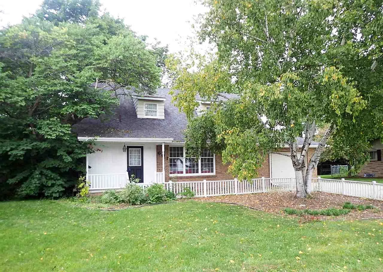 601 Spengler Dr photo 1