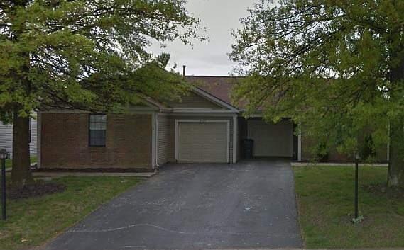 1st image of 2423 Deerfield Dr