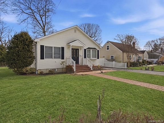 3rd image of 43 Ridgeway Boulevard