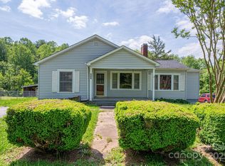 406 Arrowood St SE, Lenoir, NC 28645