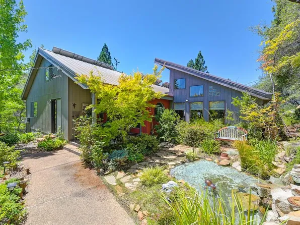 15288 William Dr, Auburn, CA 95602