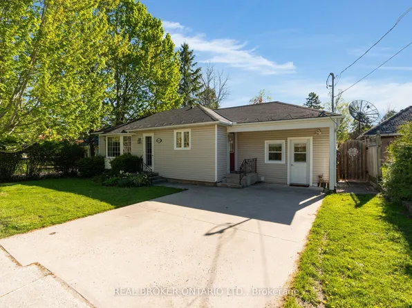 145 Collingwood St, Clearview, ON L0M 1G0