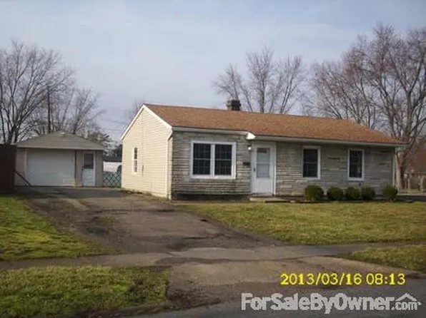 1445 Raybell Dr, Xenia, OH 45385