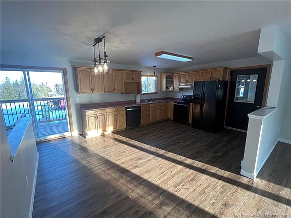 4th image of 273 Summerfield Rd