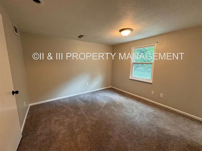 4715 Fontana St — Photo 13
