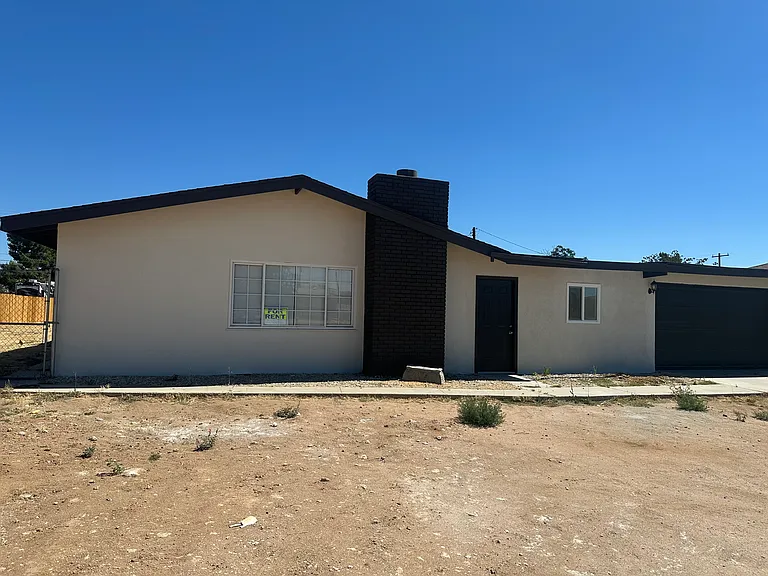 21871 Hurons Ave — Photo 1