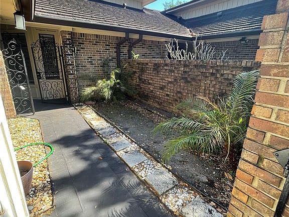 3rd image of 7652 Spring Bay Cv #3