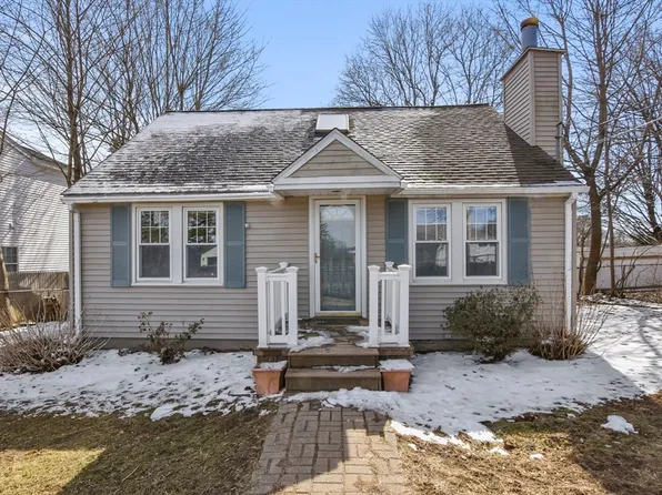 70-70 Wilder Rd #R, Leominster, MA 01453