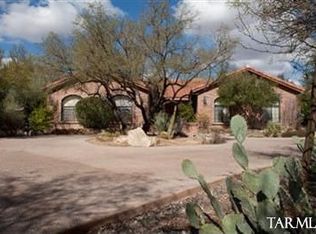 6892 N Casas Adobes Dr, Tucson, AZ 85704