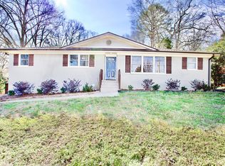 306 Hickory Ln, Mauldin, SC 29662