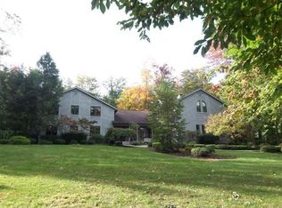 10120 Pinecrest Rd, Painesville, OH 44077