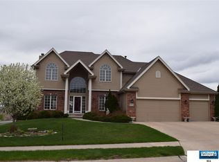 7820 S 93rd St, La Vista, NE 68128