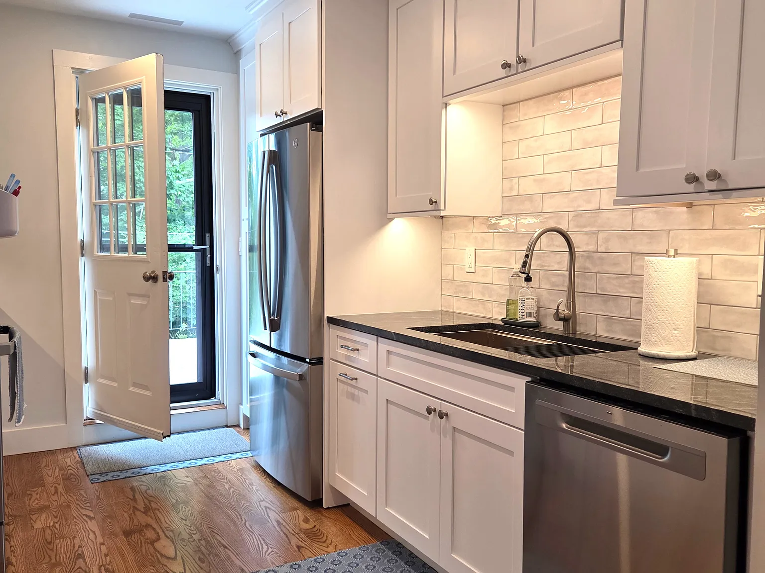 2 bed, 1478 sqft, $2,500 — Photo 4