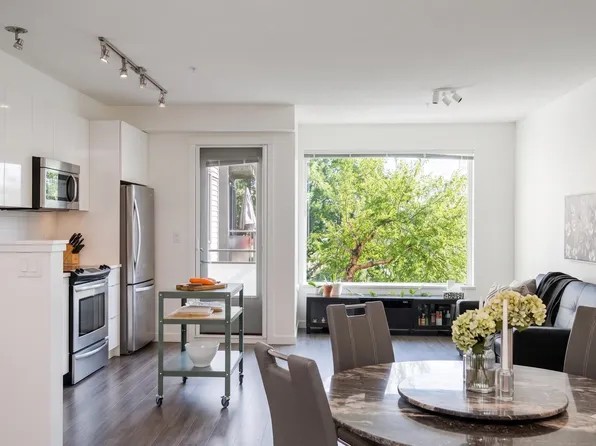 3138 Riverwalk Ave #301, Vancouver, BC V5S 0B6