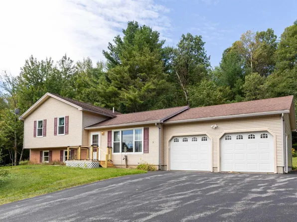 31 Winter Lane, Milton, VT 05468