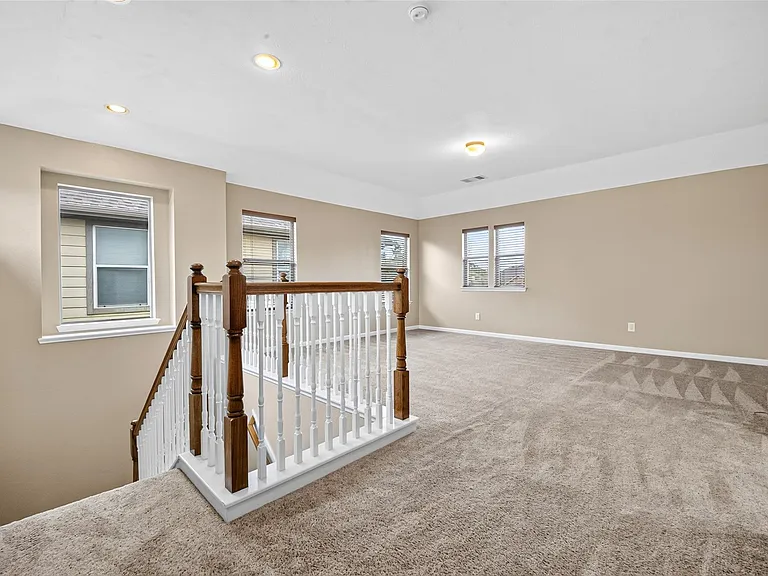 16419 Sheffield Run Dr — Photo 26